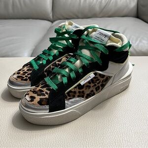 STRYPE Women’s Worn-Like High Top Sneaker - Made in Italy - EU 37/US 6.5